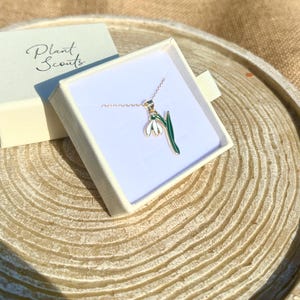 Flower Necklace Snowdrop Necklace January Birth Flower Pendant Gift-Ready Jewelry for Flower Lovers Necklace Charm Necklace Dainty Necklace