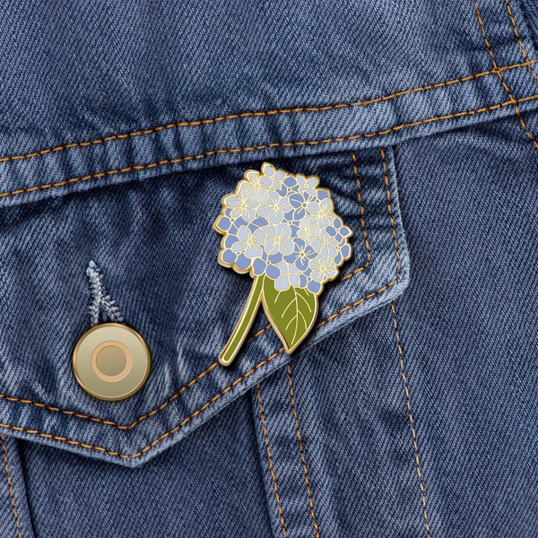 Flower Lover Gift: Blue Hydrangea Flower Enamel Pin - Floral Enamel Pin