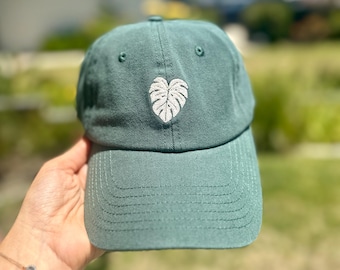 Pet met geborduurd Monstera-blad – Pet voor groene plantenliefhebbers – Cadeau voor tropische kamerplanten