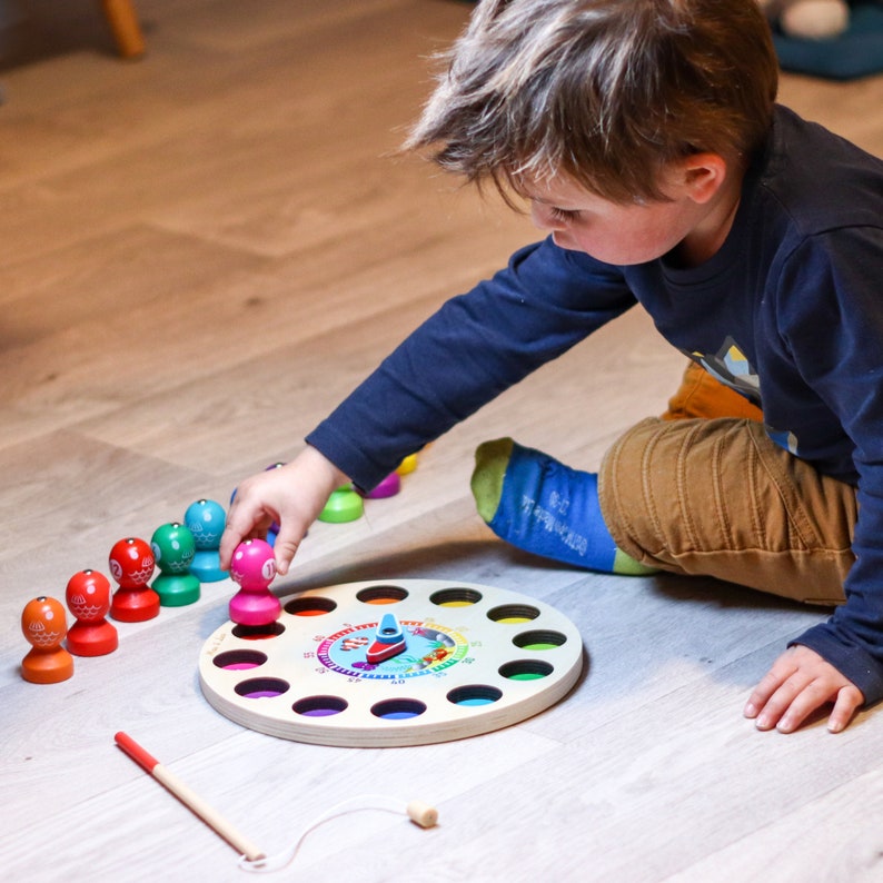 CLOCKBOARD : Jouet Pêche magnétique Jouet horloge Apprendre l'heure Jouet Éducatif Développer la motricité fine Enfant 1 à 6 ans image 4