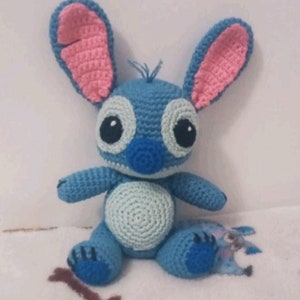 Easy pattern amigurumi doll Stitch