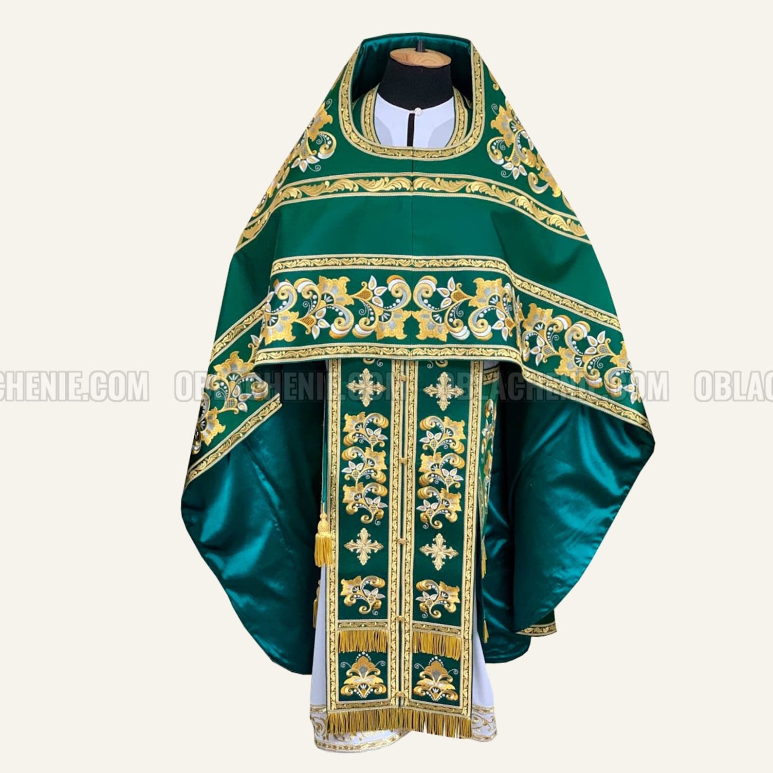 Green orthodox priest vestments. Machine embroidery. Italian Etsy