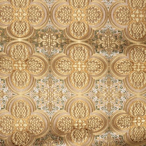 Metallic Greek brocade. 145 cm width