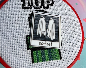 No Feet Polaroid Needle Minder / Needle Nanny / Needle Keeper