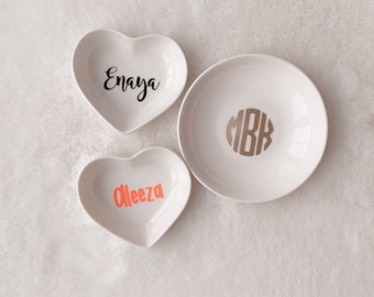 Personalized Ring Dish - Heart Dish - Monogram Ring Dish - Jewelry Dish - Wedding Gift - Initial Ring Dish - Engagement Gift - Trinket Dish