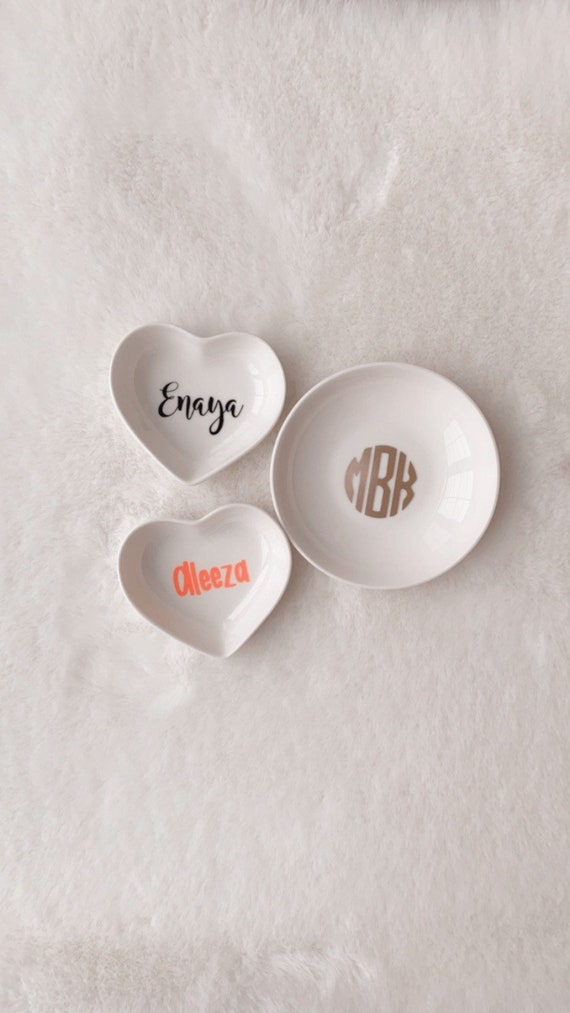 Personalized Ring Dish - Heart Dish - Monogram Ring Dish - Jewelry Dish - Wedding Gift - Initial Ring Dish - Engagement Gift - Trinket Dish