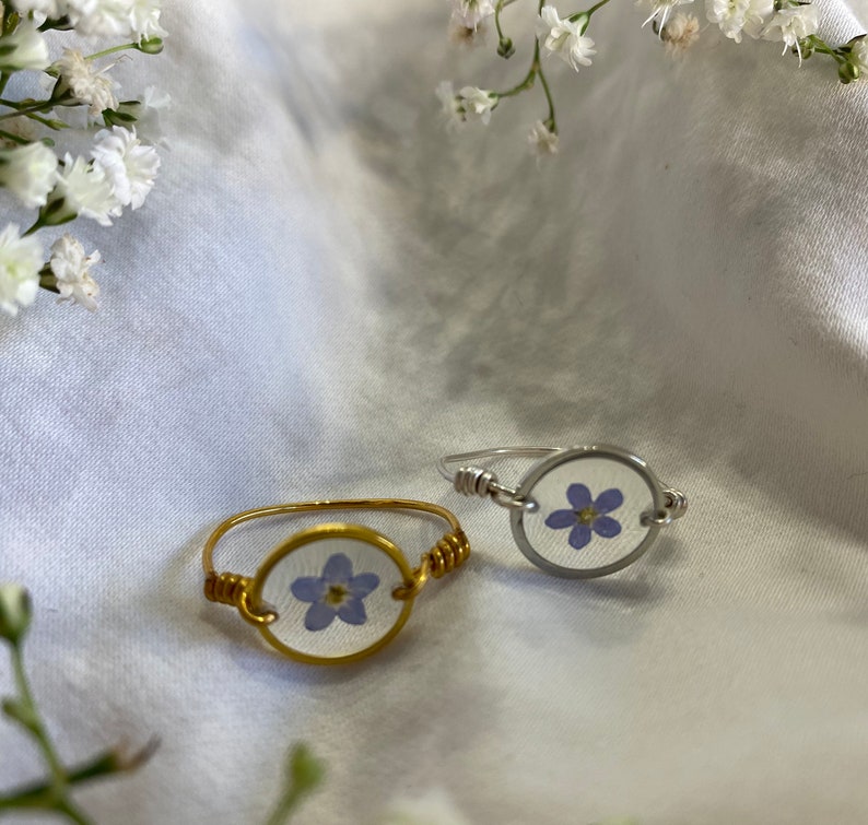 Forget me not wire wrap ring