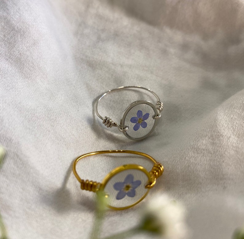 Forget me not wire wrap ring