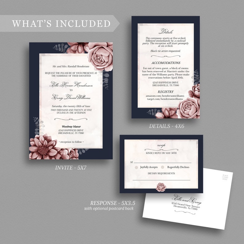 K&ouml;nnte beinhalten: Eine marineblaue Hochzeitseinladungssuite mit floralen Akzenten. Die Einladung zeigt eine rosa Rose und eine wei&szlig;e Blume mit gr&uuml;nen Bl&auml;ttern. Der Text auf der Einladung lautet: &bdquo;Mr. und Mrs. Randall Henderson bitten Sie herzlich um Ihre Teilnahme an der Hochzeit ihrer Tochter Ella Renee Henderson mit Gray David Williams am Samstag, den 25. Juni 2020, um 17:00 Uhr im Woodway Manor 12345 Happiness Drive Dreamsville, TX 77000 Empfang im Anschluss&ldquo;. Die RSVP-Karte zeigt eine rosa Rose und den Text &bdquo;Bitte antworten Sie bis zum 30. Mai Freue mich sehr Bedauere, absagen zu m&uuml;ssen Ern&auml;hrungsw&uuml;nsche&ldquo;. Die Detailkarte zeigt eine rosa Rose und den Text &bdquo;Details Die Zeremonie beginnt um 17:00 Uhr, gefolgt von einem Cocktail-Empfang. Der Empfang beginnt p&uuml;nktlich um 18:00 Uhr. Schwarze Krawatte wird gew&uuml;nscht Unterk&uuml;nfte F&uuml;r G&auml;ste von au&szlig;erhalb der Stadt wurde ein Block von Zimmern im Marriott unter dem Namen der Williams-Party reserviert. Bitte buchen Sie Ihre Zimmer bis zum 30. April 12345 Happiness Drive Dreamsville, TX 77000 Registrierung amazon.com/hendersonvilliams target.com/hendersonvilliams Details - 4x6&ldquo;.