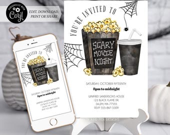 Pode incluir: Convite digital para uma "Noite de Cinema Assustador". O design apresenta um balde de pipocas, uma bebida e teias de aranha. O convite é exibido em um smartphone e um cartão impresso, com detalhes do evento.