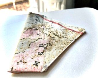 Bandana para mascotas con estampado de mapas