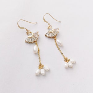 Genuine Pearl Crystal Fan Dangle Earrings, Dainty Pearls Dangle Earring, 18k Gold Plated, Elegant Earrings, Unique Earrings, Gold