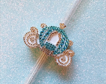 Carriage straw topper