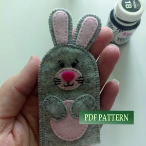 Modello PDF, pupazzo da dito coniglietto in feltro, tutorial di cucito coniglio, giocattolo in feltro fai da te