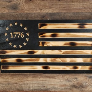 Bandera estadounidense de madera quemada: decoración rústica de Betsy Ross de 1776