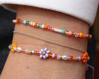 Beaded Bracelet with Freshwater Pearls | Available in 5 different colours and 2 different designs