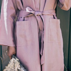 Bathrobe women/Women&#39;s linen bathrobe/Premium Linen bathrobe/Hotel Robe/Guest house robe/Spa robe/full size linen bathrobe/linen bathrobe