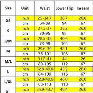 Puede incluir: Una tabla de medidas de prendas con tallas, unidades, cintura, cadera y entrepierna. Las tallas van de XS a XL. Las medidas de cintura var&iacute;an de 64 a 117 cm, la cadera de 94 a 124 cm y la entrepierna es de 67 cm.