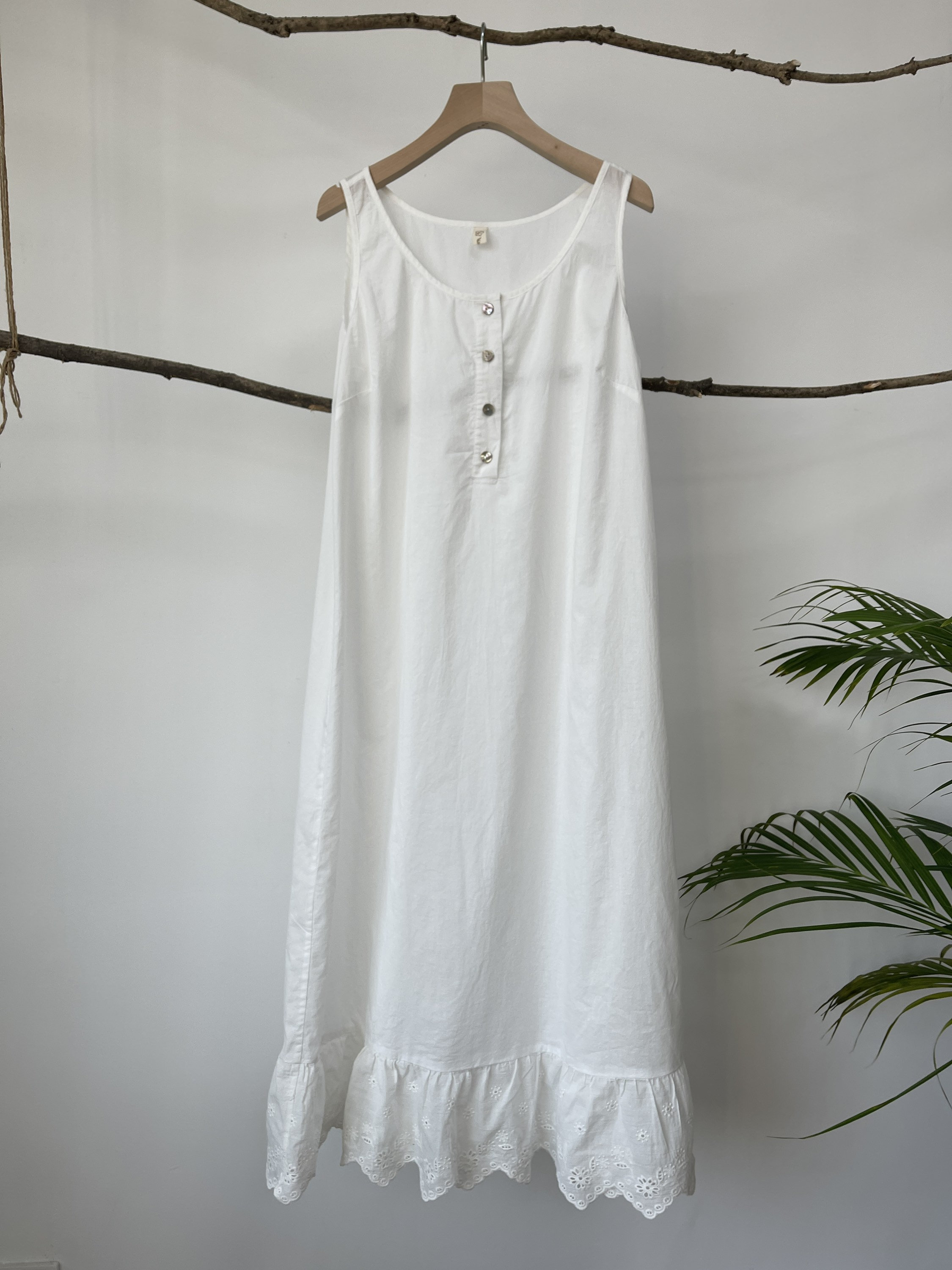Full Slip White Cotton Slip Full Length Maxi White Underdress Maxi Slip Long Cotton Slip Dress Scalloped Eyelet White Cotton Slip Etsy