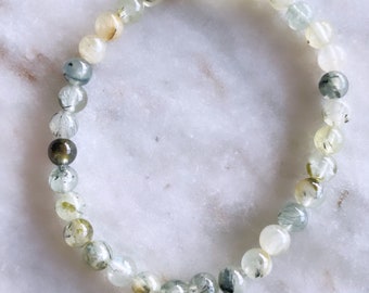 Prehnite 6mm single band - Prehnite crystal bracelet - Prehnite bracelet