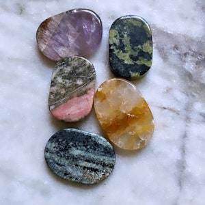 Worry stone - Green snakeskin jasper - serpentine - golden healer - watermelon jasper - super seven