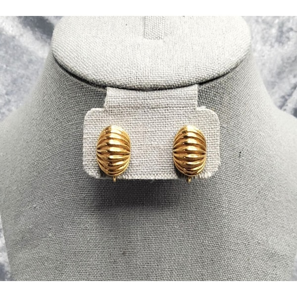 vintage 1960s napier gold tone shell design screw back earrings