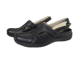 casual closed toe sandals