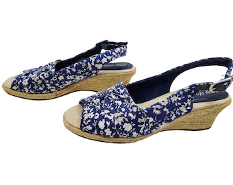 2000s easy street womens blue floral fabric sling back espadrille wedge sandals.
