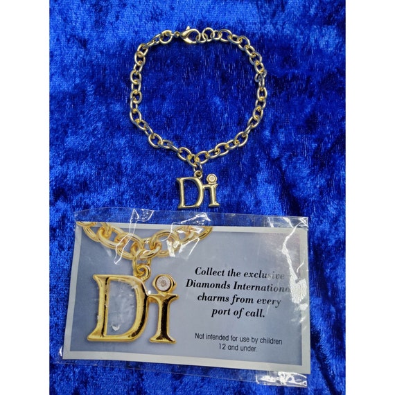 Diamonds international deals charms
