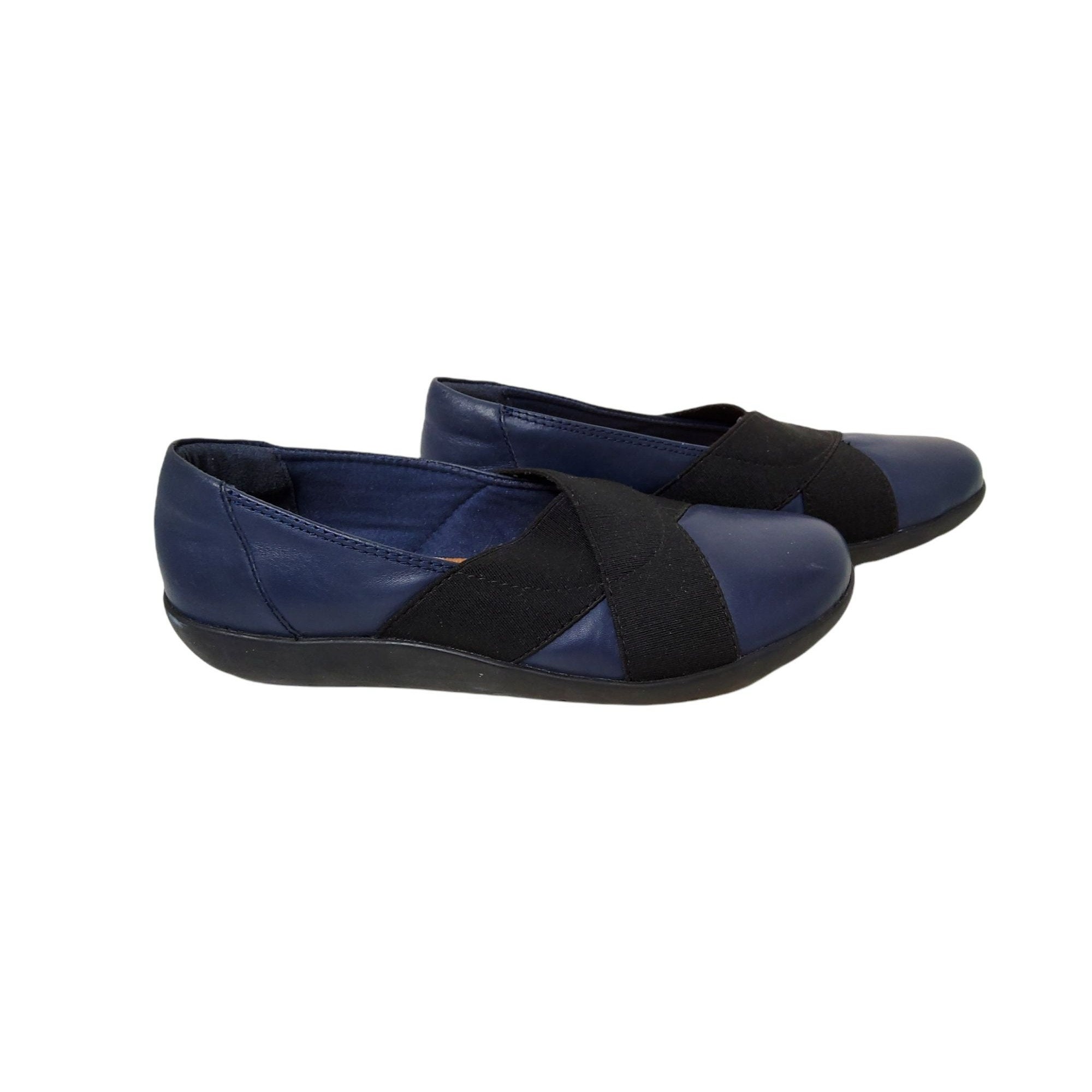 Clarks collection soft cushion flats hot sale