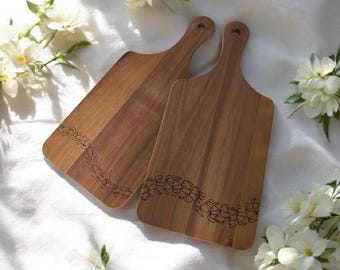 Acacia Wood Serving Board – Hawaiian Lei Engraved Cutting Board, Tropical Charcuterie Board, Kitchen Decor, Gift for Foodies