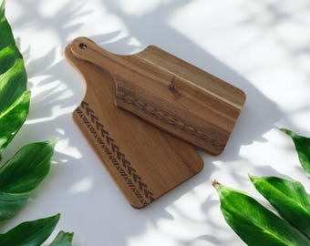 Samoan Tatau Acacia Wood Serving Board – Island Charcuterie Platter, Tropical Hostess Gift, Father&#39;s Day BBQ Tray, Polynesian Decor