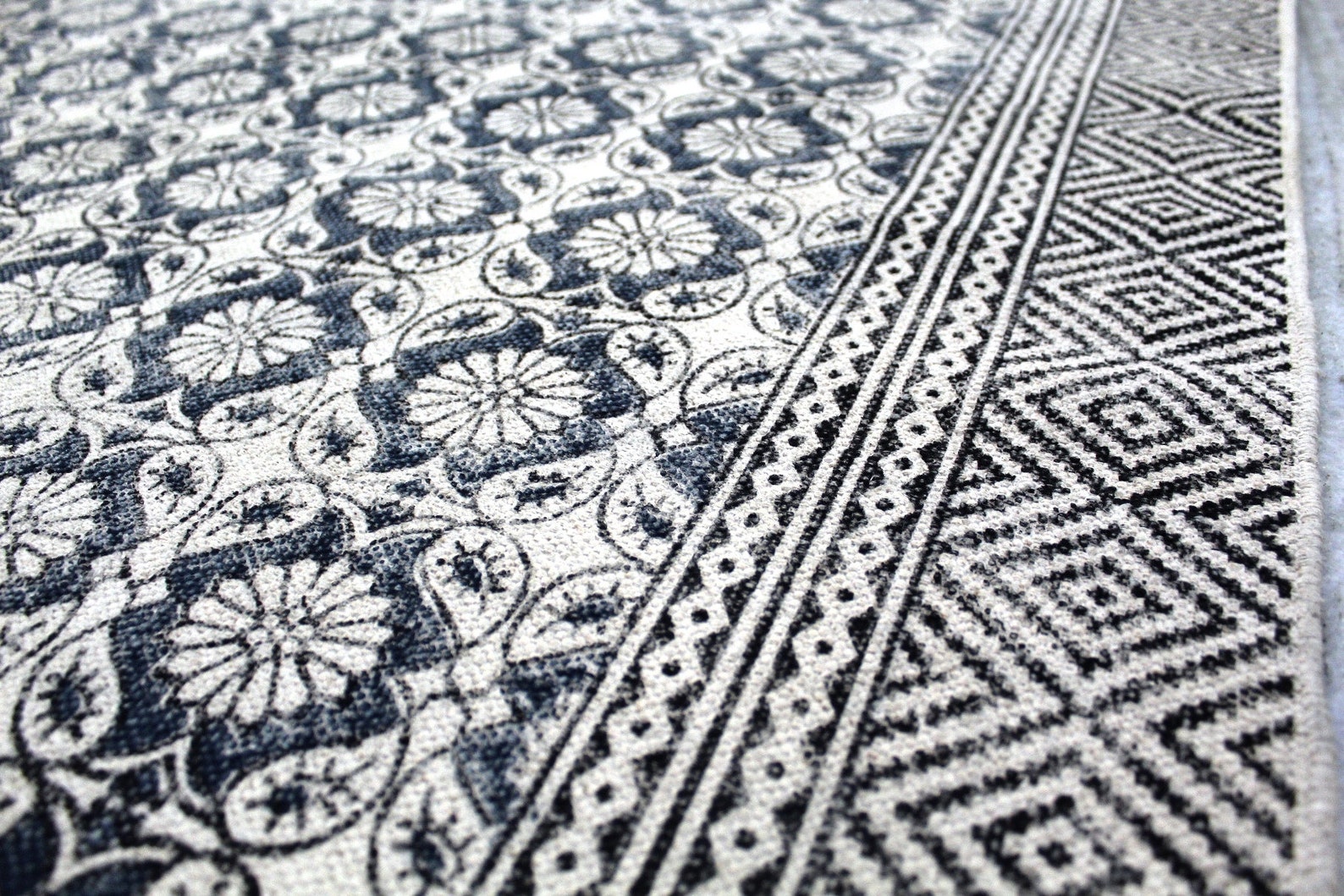 7x7 Indian Rug 7x7 Square Rug Handmade Rug Outdoor / Indoor Etsy