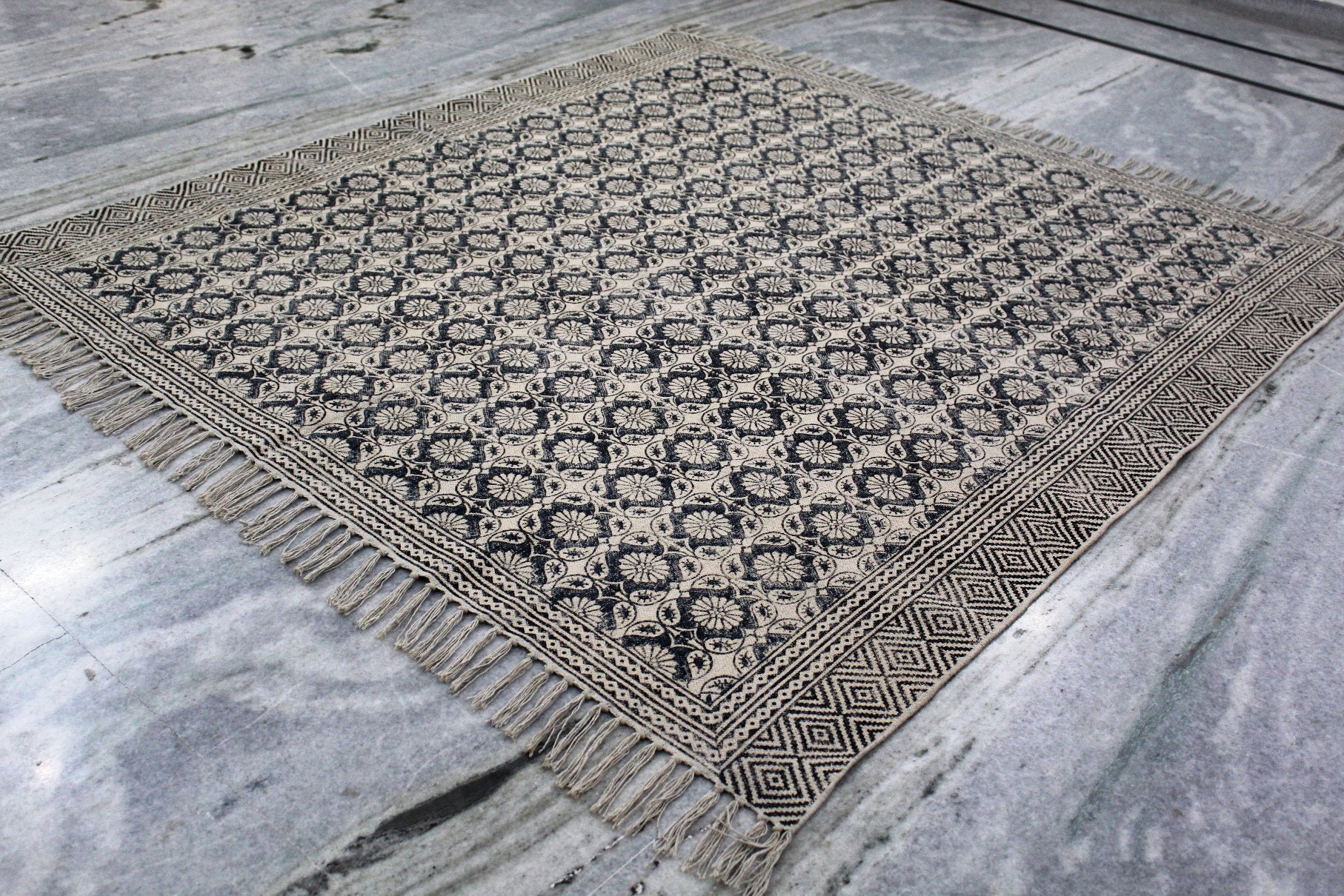 7x7 Indian Rug 7x7 Handmade Rug Outdoor / Indoor Rug Area Etsy