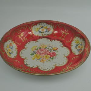 Vintage English cottage floral bowl Daher red metal bowl, tin display bowl