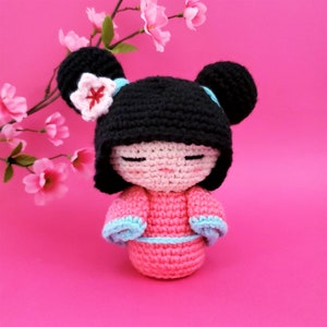 Japonais à la main Kokeshi Doll Amigurumi Peluche