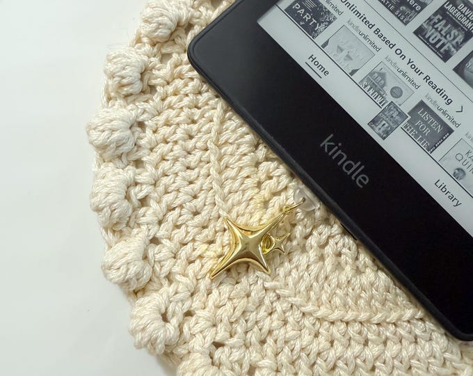 Gold Star Kindle Charm (usb-c)