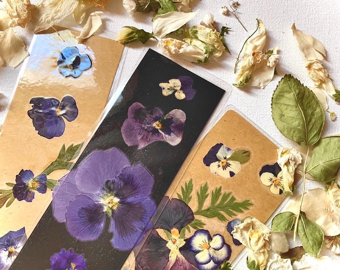 Mystery Pressed Flower Bookmark | Real Pressed Flower Bookmark, Fresh Pressed Flowers Bookmarker, Simplistic Bookmark, Book Accessories