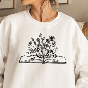 Wildflower Book Sweatshirt, Book Lover Sweat, Floral Book, Reading Crewneck, Wild Flowers Sweatshirt, Graphic Sweatshirt, Book Readers Gift