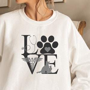 Vet Sweatshirt, Vet Love Shirt, Heart Paw Print Veterinarian Love Sweatshirt, Stethoscope, Dog, Cat, Paw, Animal Doctor Shirt, Gift for Vet