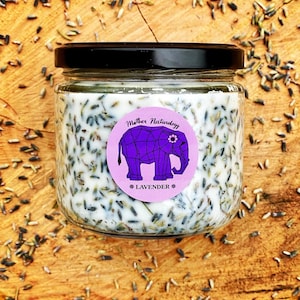 Lavender Farm Candle / Pure Essential Oil / Organic & Natural Soy Wax / Handcrafted / Small Batch / Vegan