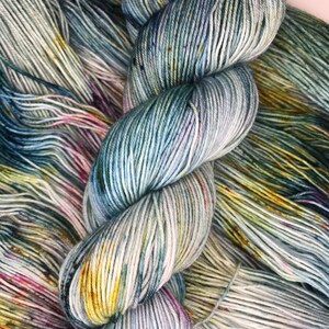 Hand dyed merino/ nylon yarn Afternoon in London 4 ply 100 grams 425 meters image 3
