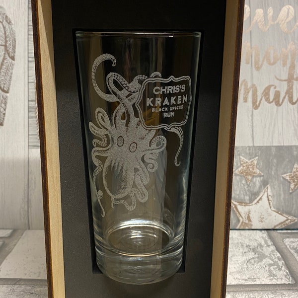 Personalisiertes Kraken Rumglas und Geschenkbox, individuelles Rumglas, Kraken High Ball Glas,