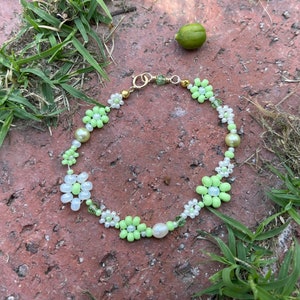 Handmade Pastel Green and White Floral Preciosa Czech Glass Bracelet with Freshwater Pearl and Preciosa Glass Crystal Accents
