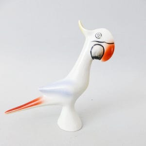 Vintage Hollohaza Porcelain Parrot Figurine: Art Deco Hungarian Cockatoo