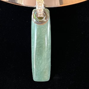 Jade pendant necklace, nephrite jade pendant