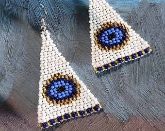 Boucles d'oreilles triangle en perles huichols, oeil turc, bijoux mexicains