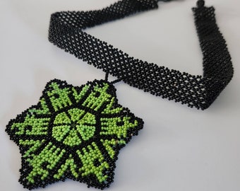 Ras de cou en perles huichols, collier peyotl mexicain, bijoux amérindiens