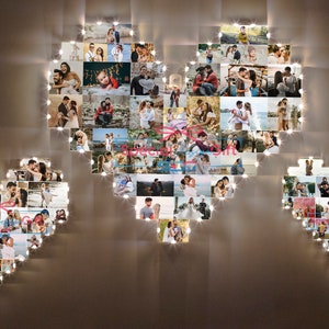 Puede incluir: Tres collages de fotos en forma de coraz&oacute;n con luces de hadas. Cada coraz&oacute;n est&aacute; compuesto por numerosas fotos peque&ntilde;as, que muestran parejas y momentos familiares. Los corazones est&aacute;n iluminados por luces blancas c&aacute;lidas, creando una decoraci&oacute;n de pared rom&aacute;ntica y personalizada.