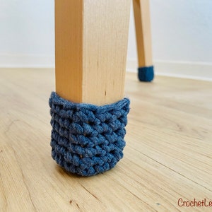 Crocheted chair socks, chair leg socks for floor protection